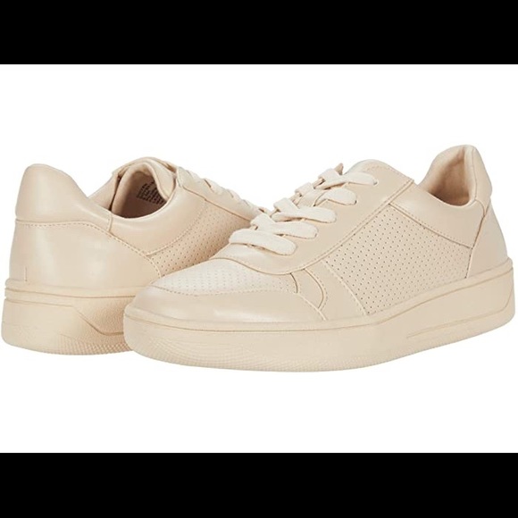 NWOT! Steve Madden ‘Doyen’ Sneakers - Picture 9 of 9